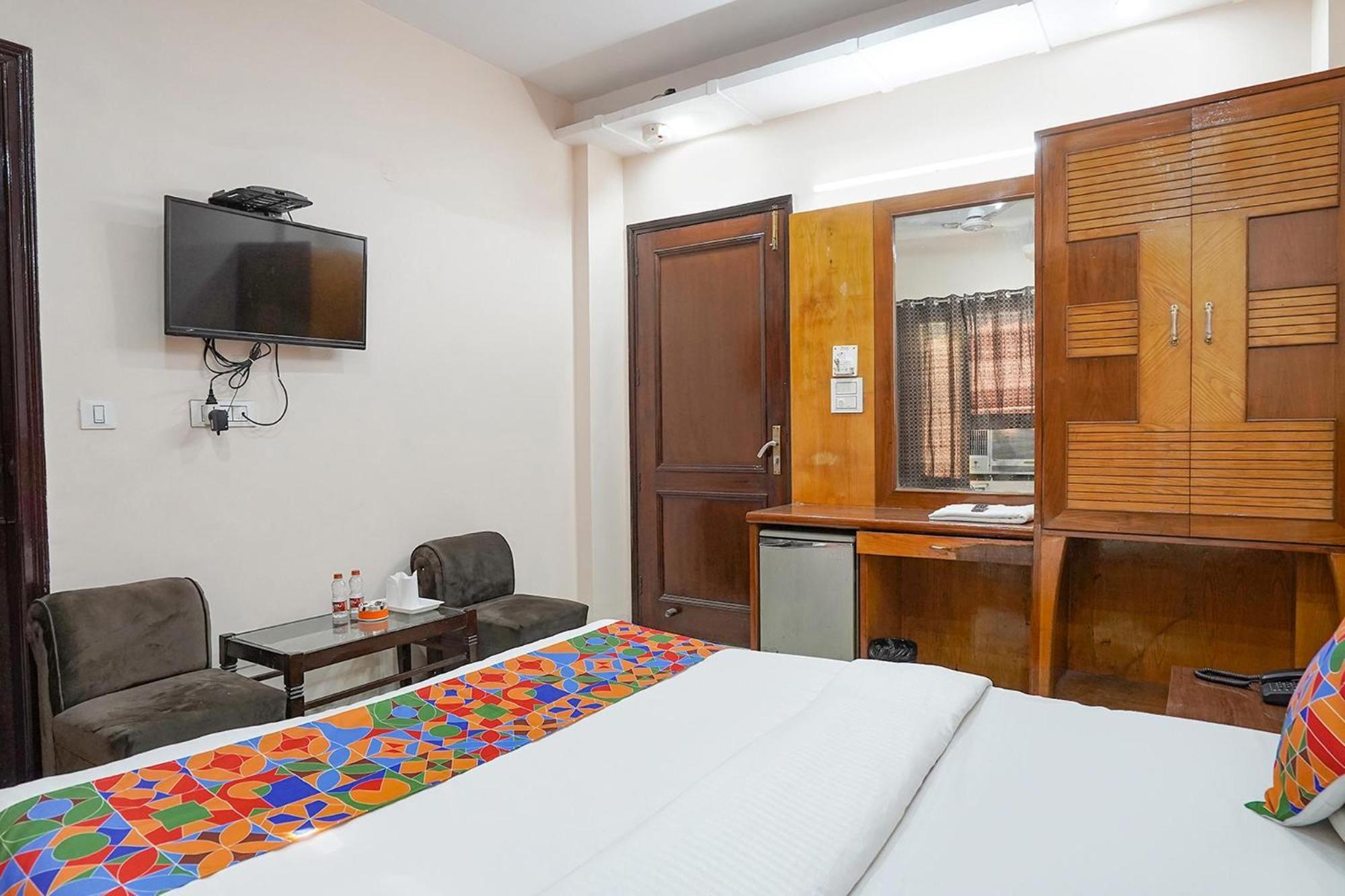 Fabhotel De Gold Nuova Delhi Esterno foto