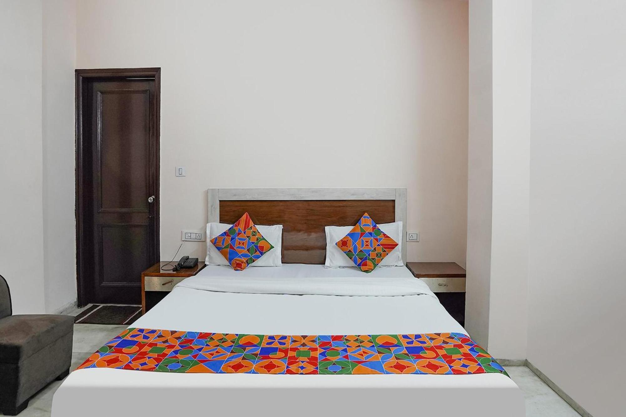 Fabhotel De Gold Nuova Delhi Esterno foto