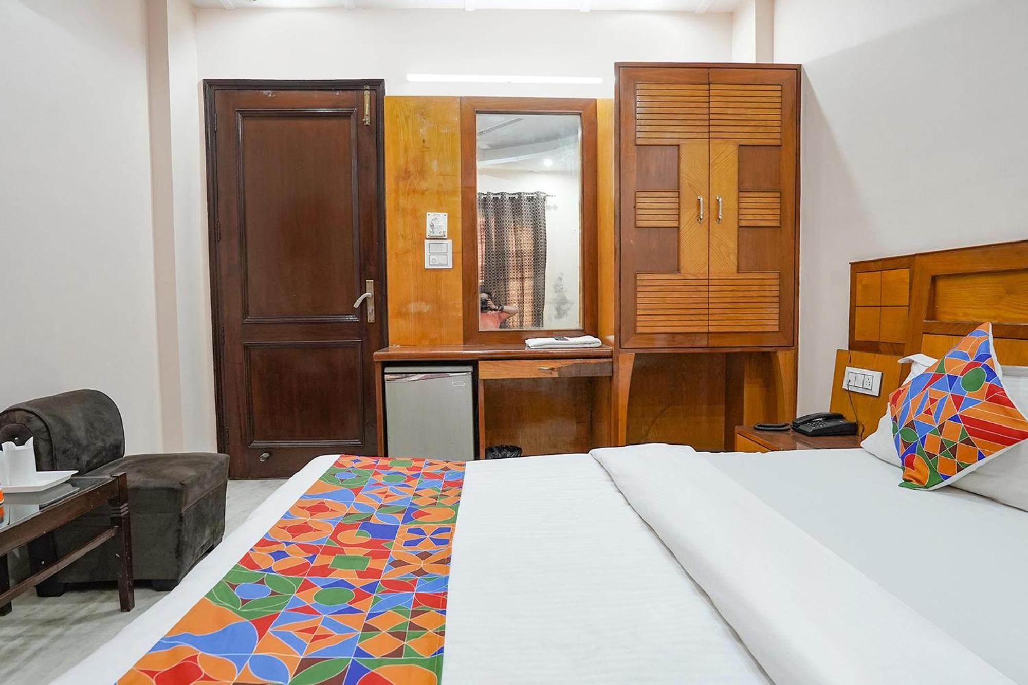 Fabhotel De Gold Nuova Delhi Esterno foto