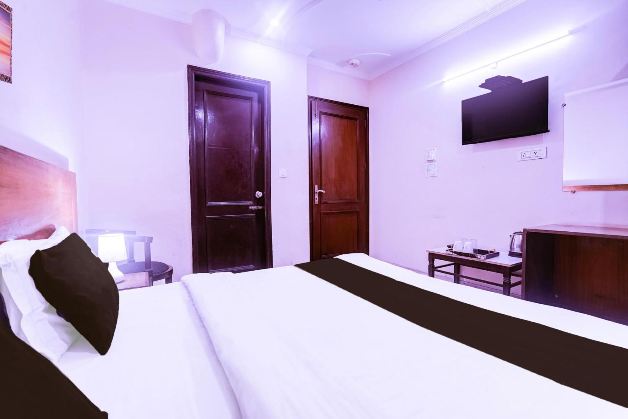 Fabhotel De Gold Nuova Delhi Esterno foto
