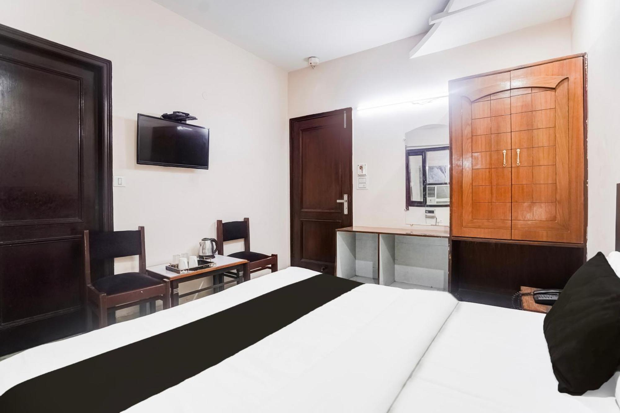 Fabhotel De Gold Nuova Delhi Esterno foto